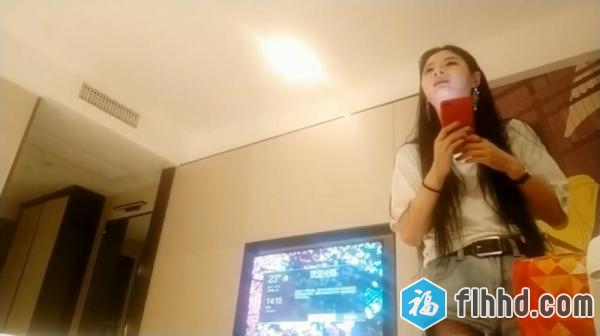 王老吉微信约173CM漂亮牛仔短裤美女酒店1V-福利好好看