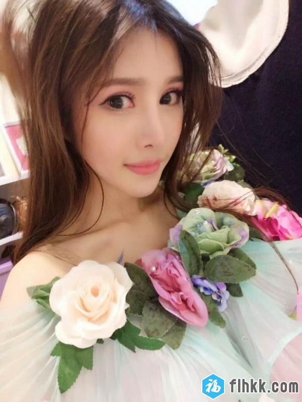 熊猫TV人气美女主播@梦竟被网友传出D尺度的直播视频恰到好处1V-福利好好看