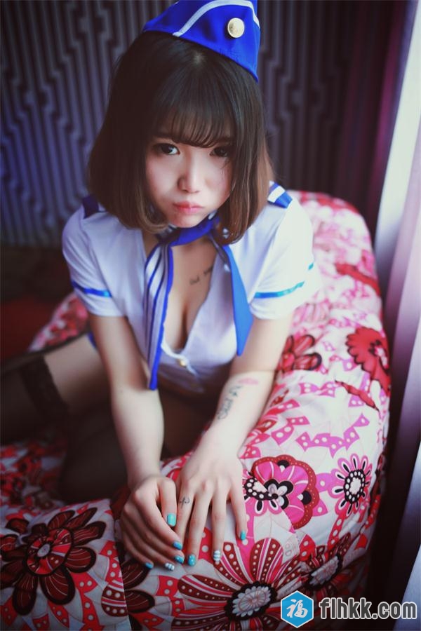段王爷之伴娘的诱惑学生制服短裙妹子既漂亮又放的开1080P高清原版1V-福利好好看