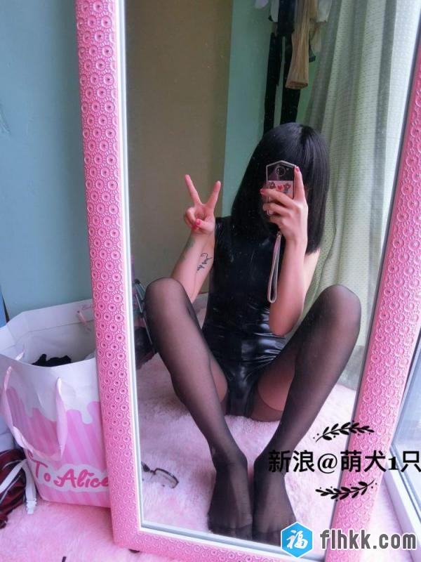 微博萝莉@萌犬一只开胸死库水[28P1V]-福利好好看