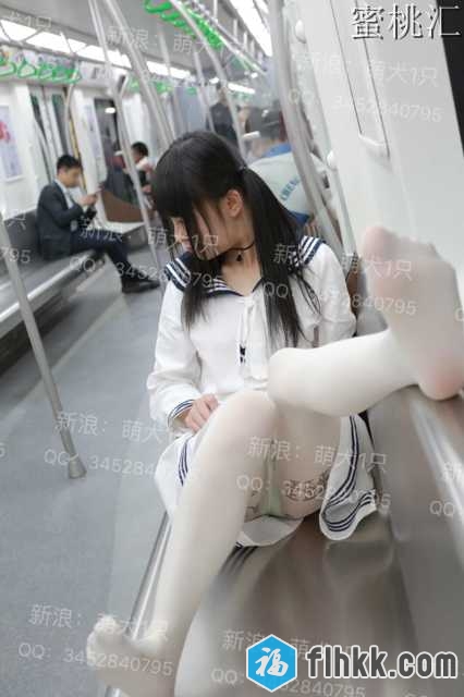 微博萌犬1只户外地铁和山路两套-福利好好看