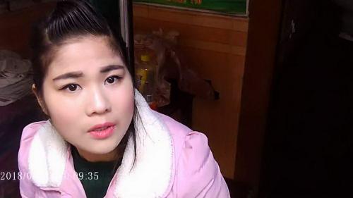 城中村系列年还没过完坐在门口等客的大眼妹1080P高清完整版[1V]-福利好好看