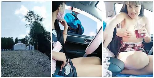 东北自驾姐驱车到某少数民族景区勾搭个穿着民族服装的大爷野战-福利好好看