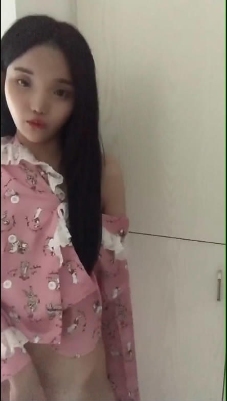 轰炸机福利18岁猫女郎小美女[萝萝萝萝萝莉]大尺度微信福利54V合集[823.4M]-福利好好看