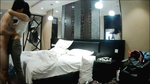 舞蹈系长腿美女自带开档丝袜和男友酒店啪啪身材好颜值高干完又干-福利好好看