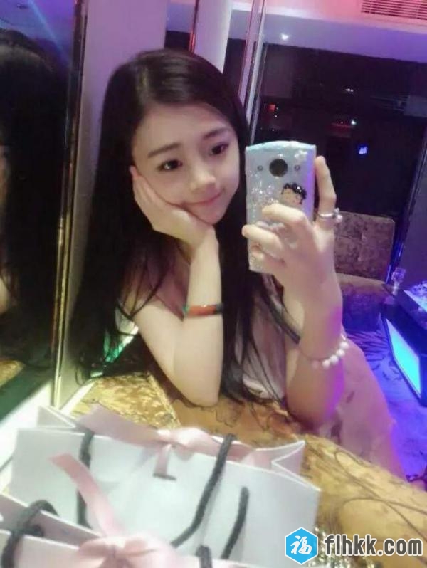 豪华KTV包厢性感漂亮大美女参加朋友聚会玩的太海喝多了被带到酒店玩[1V]-福利好好看