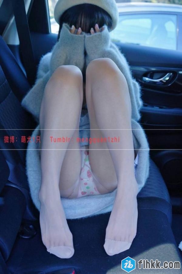 网红美少女@萌犬1只—户外白丝[32P/97.5M]-福利好好看