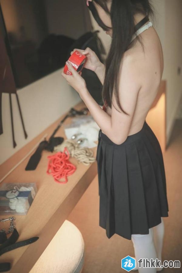 [网红美少女]工口小妖精—制服私房 (132P)-福利好好看