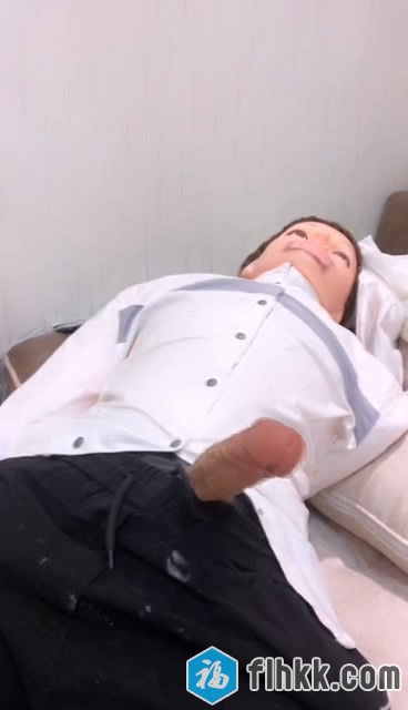 护士兼职依依床上爆草道具假男友，露脸激情上位呻吟，水很多干完不满足又拿道具抽插呻吟，看了就想撸[499MB]-福利好好看