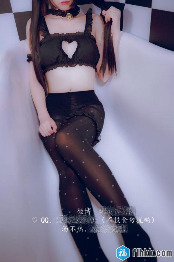 福利姬@奶昔绵冰(傲娇黑兔) – 拘束衣+浴缸play 2套无修正合集[76P+1V/185M]-福利好好看