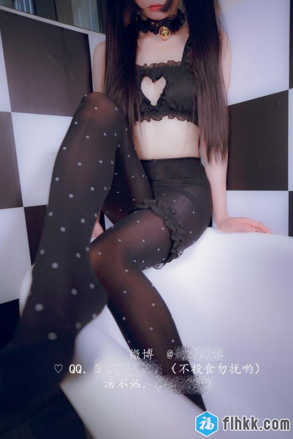 福利姬@奶昔绵冰(傲娇黑兔) – 拘束衣+浴缸play 2套无修正合集[76P+1V/185M]-福利好好看