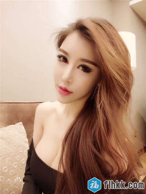 [精品收集]【网曝门事件】九头身性感妩媚爆乳女神网红Ada王一霏和她的朋友双飞视频流出完美露脸高清720P原版无水印-福利好好看
