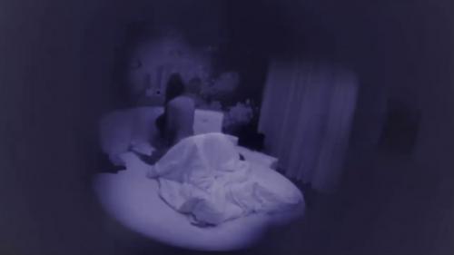 海洋房年轻大学生情侣开房打炮猥琐眼镜男体格瘦但啪啪很猛皮肤光滑苗条美女被猛干的尖叫上气不接下气-福利好好看