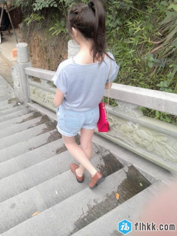91四哥网约漂亮女网友到大佛寺游玩吃饭灌倒妹子到旅馆开房玩弄-福利好好看