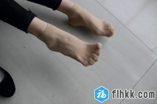 大西瓜爱牙膏蓝衣少女[128P]-福利好好看
