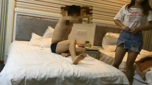 电话应召女郎来个打扮青春的牛仔短裙妹子屁股很肥爆操干的妹子说亲爱的受不了操的真猛对白淫荡-福利好好看