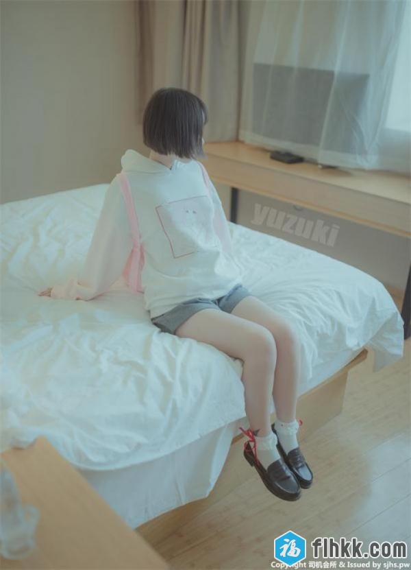 极品网红萝莉柚木YUZUK最新出品足控特辑 学生制服无毛嫩鲍 原版高清[830MB]-福利好好看