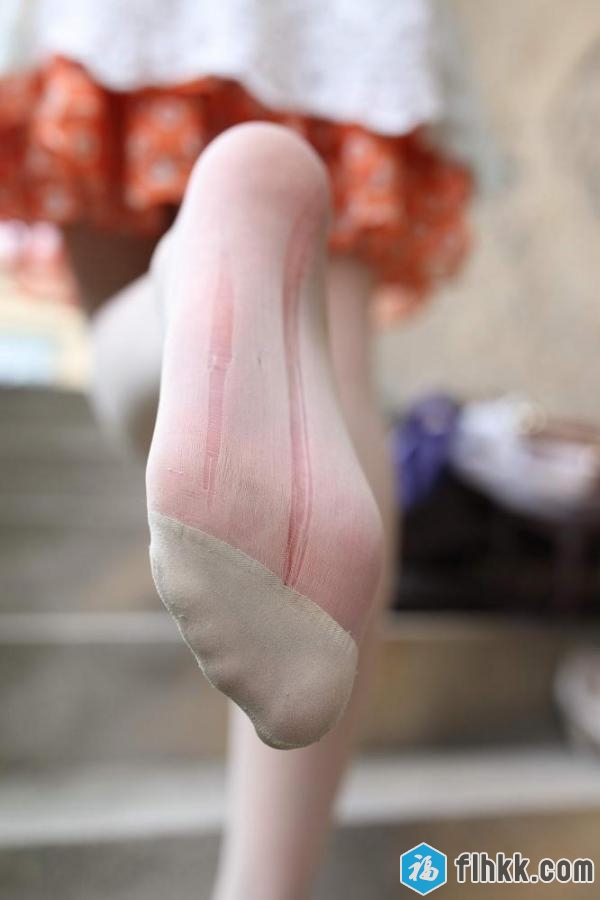 大西瓜爱牙膏碎花裙少女[152P]-福利好好看