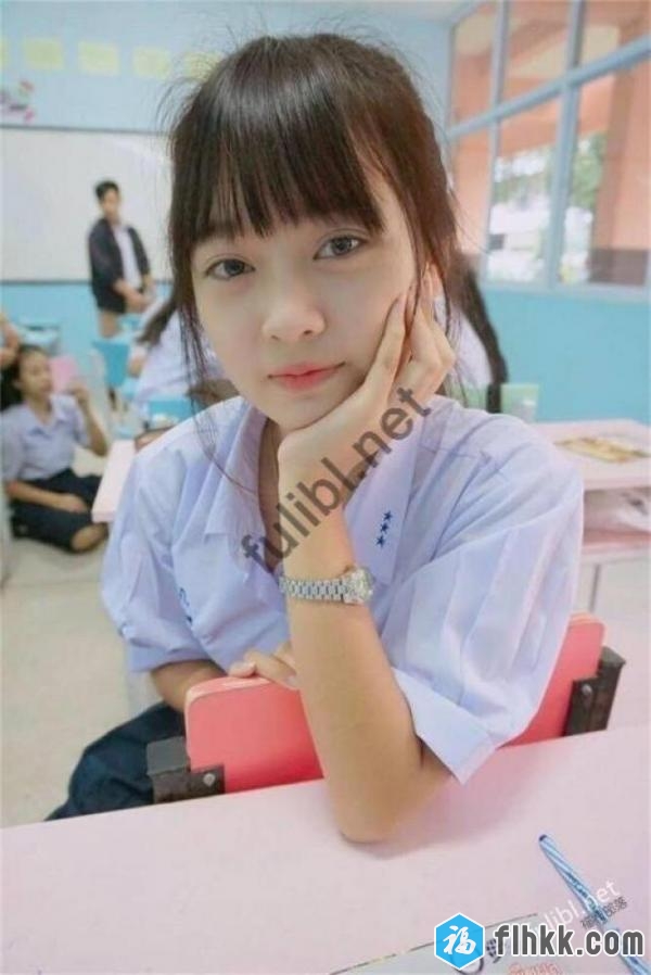 相当清纯的越南大学生@Zalo 尺度自拍[24P/32M]-福利好好看