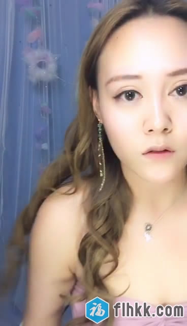 才情兼备熟女姐姐百变女巫激情一多大秀，大奶肥臀熟透了的女人，丝袜道具还有炮击，激情插逼浪叫呻吟草她肯定败火[395MB]-福利好好看