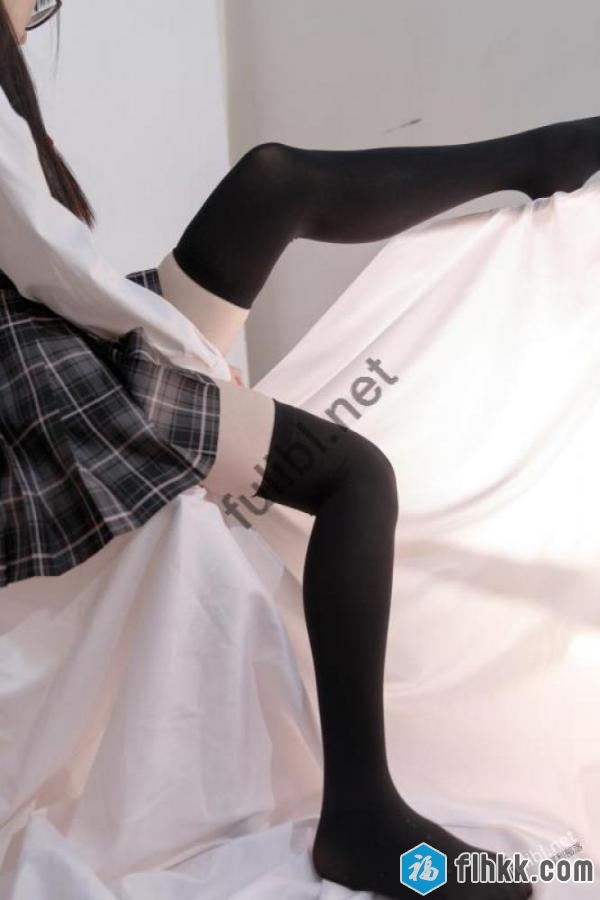 喵写真 PR15-008 黑丝JK服 [91P+1V/1.00G]-福利好好看
