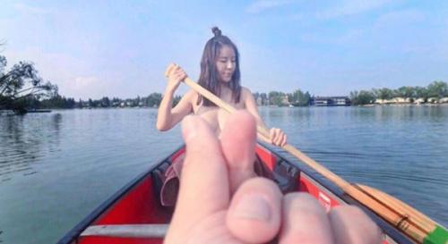 辣模网红台湾网红辣模杨勾勾走到哪脱到哪的豪放台湾美食博主 网友：想红想疯了[1V/173M]-福利好好看