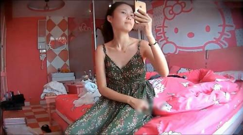 貌似刚结婚的漂亮美女和老公外地旅游住酒店啪啪被偷拍,原来小伙喜欢从屁股后面操,美女叫的又骚又淫荡,国语!-福利好好看