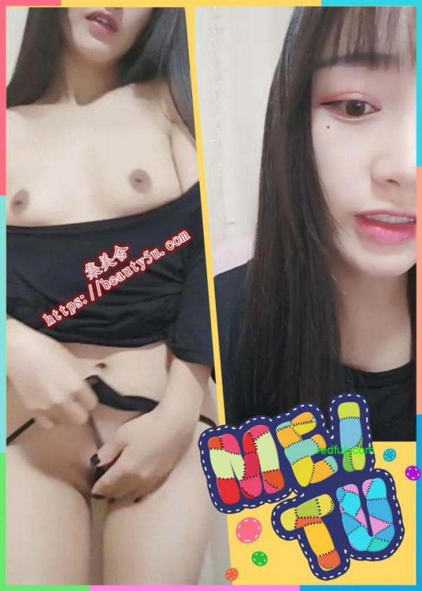 清纯漂亮美女主播初音自慰大秀 木耳很是粉嫩 自慰插穴流不少淫水白浆-福利好好看