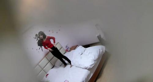 学校附近钟点房偷拍穿校服的眼镜同学和漂亮妹子开房-福利好好看