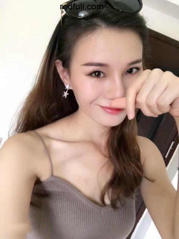 175CM长腿模特被网友灌醉开房啪啪玩脚，过程十分精彩，作者全程解说很有意思-福利好好看