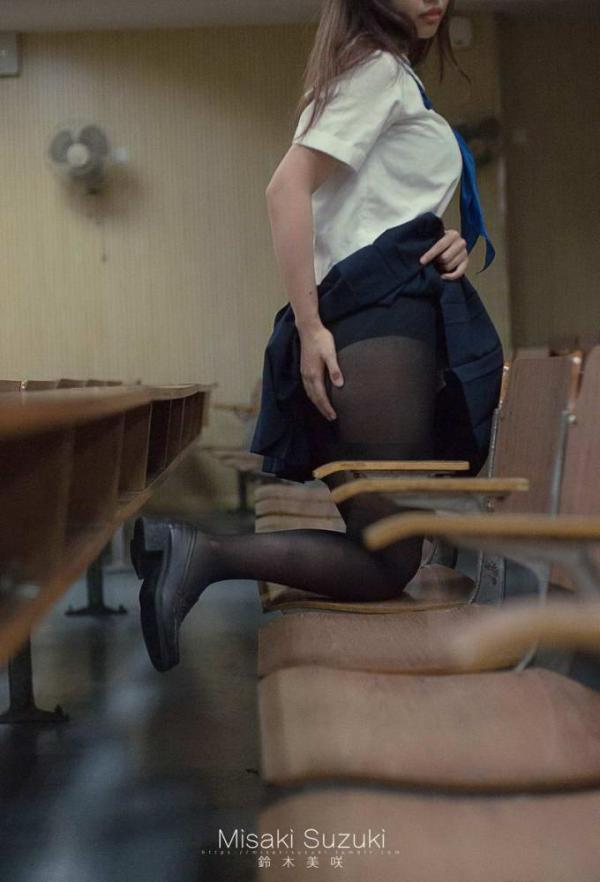 铃木美咲(Misaki Suzuki) – 小恶魔般挑衅的少女[23P3V]-福利好好看