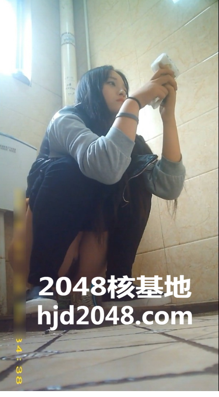 高质量美女盗摄[1V440M]-福利好好看