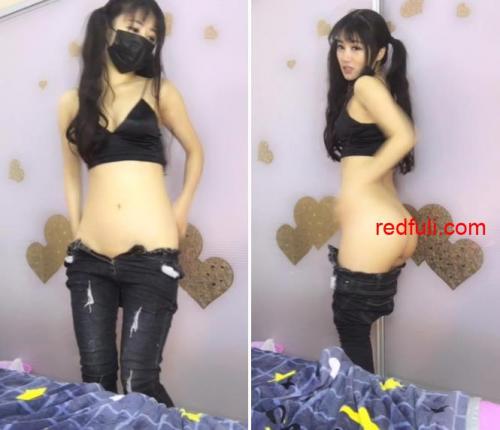 天然白虎骚气妹子双马尾牛仔裤诱惑 慢慢脱掉道具双洞齐插自慰喷水秀 呻吟诱惑喜欢不要错过-福利好好看