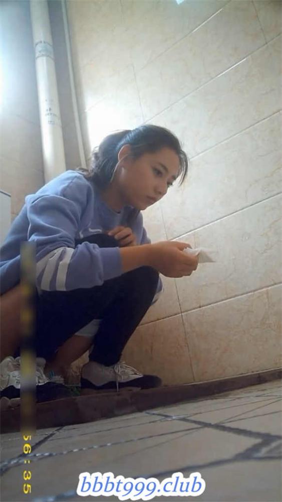 外站最新流出高校女厕露脸TP气质美女还真不少-福利好好看