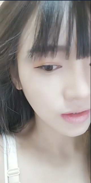清纯漂亮美女主播漫漫大秀表情销魂 [1V]-福利好好看