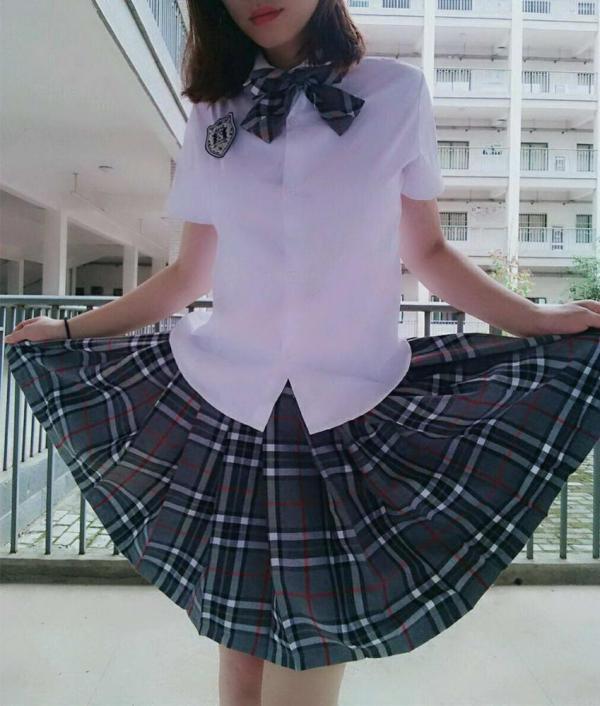 苏苏小公主酱 学校学生服露出 [34P2V]-福利好好看