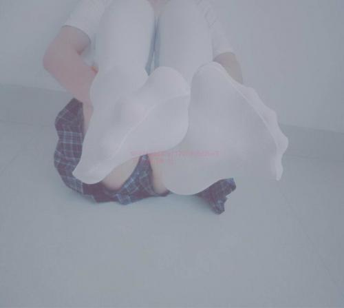 少女枪械师 – 水手服 [20P3V]-福利好好看