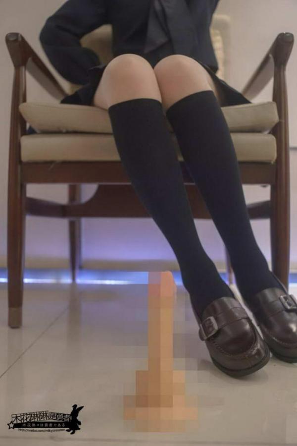 [木花琳琳是勇者]沙皇炸弹2制服袜play[4P2V]-福利好好看