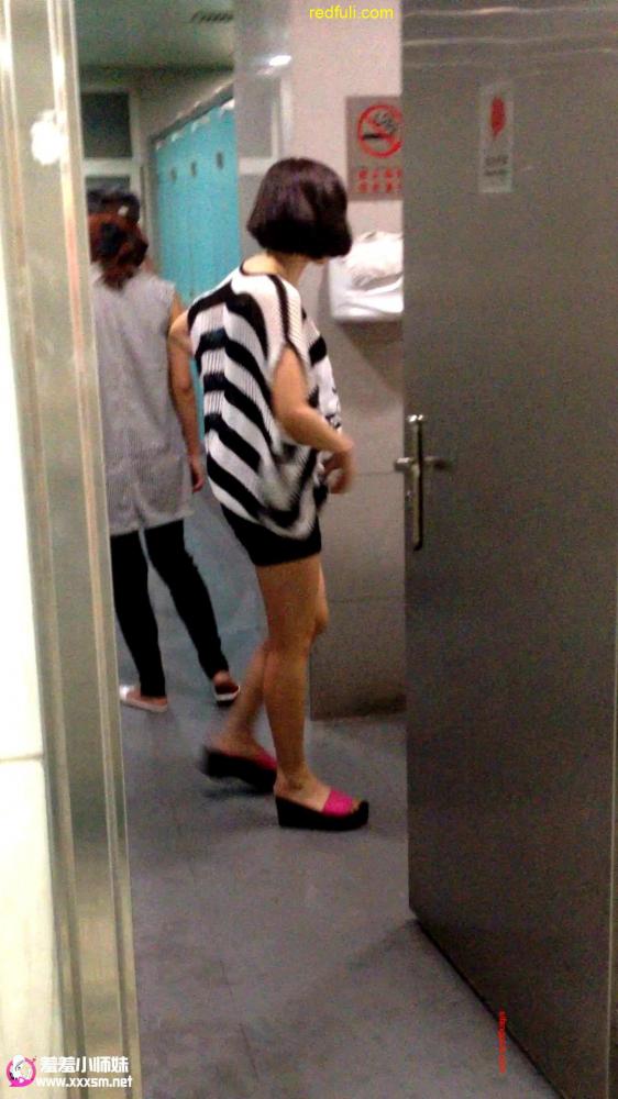精品合集-最新某商场厕拍都是长腿大美女-福利好好看