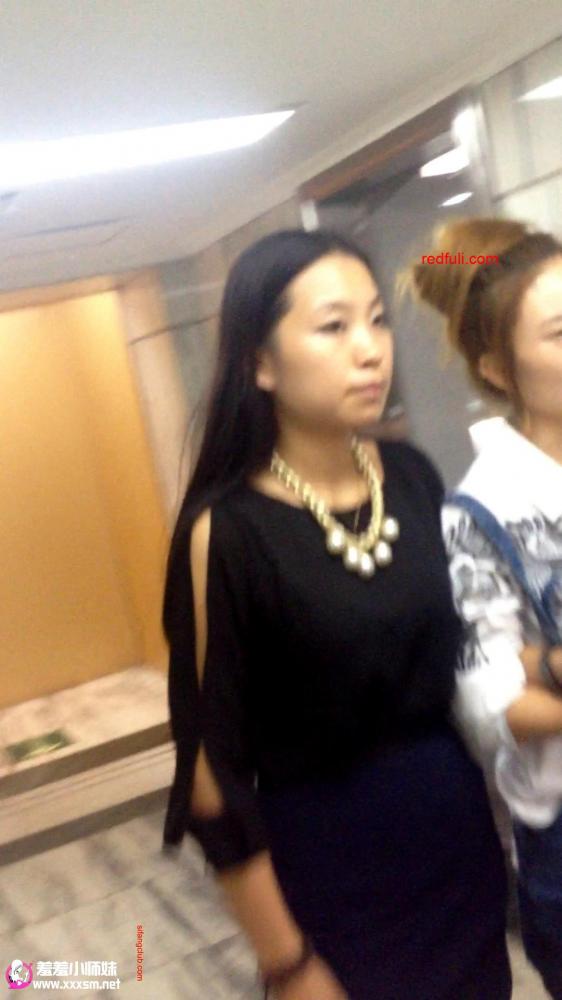 精品合集-最新某商场厕拍都是长腿大美女-福利好好看