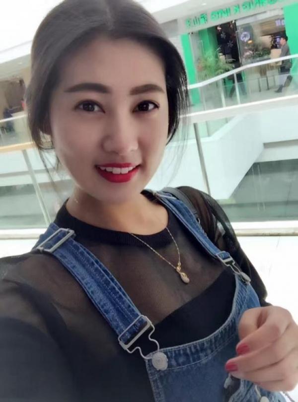 国内精品原创 女神级妹子被下药后形象尽毁玩脸翻眼啪啪！-福利好好看