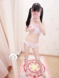 幼酱M T恤 爱心内衣 白丝 海军风比基尼 演出裙子 116P图片23V视频-福利好好看