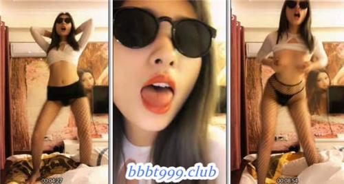 身材曼妙的墨镜美女诱惑直播秀 第二弹-福利好好看
