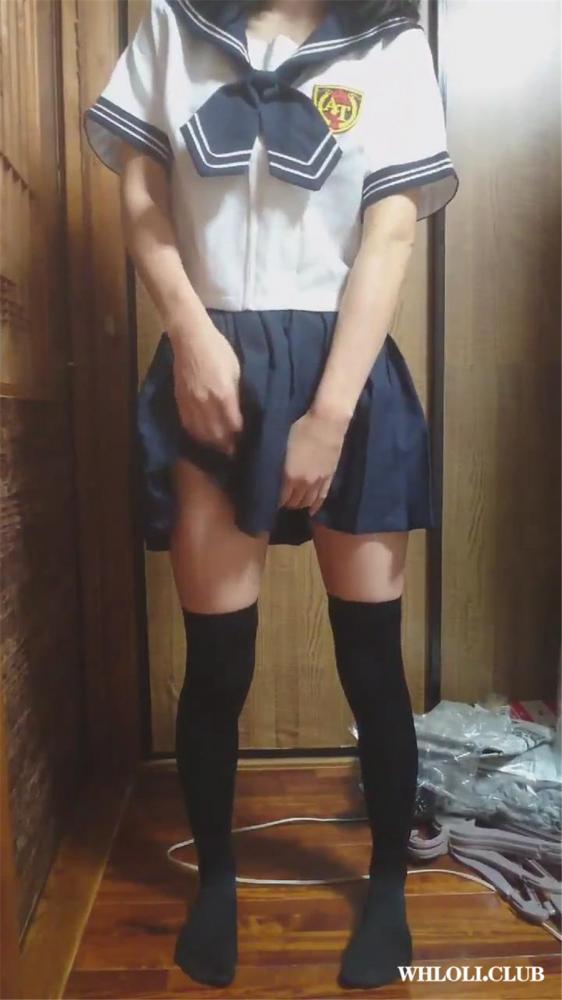 大胆清纯小美女，背对家人漏(￣(工)￣)和网友视频[1V/54M]-福利好好看