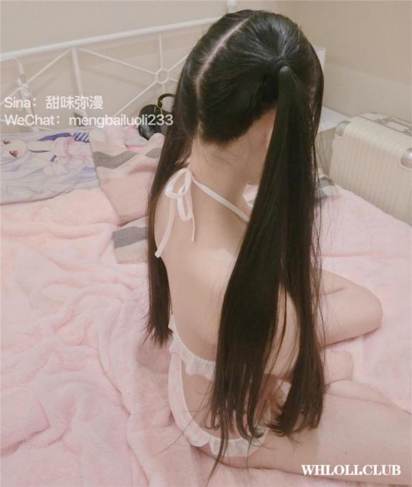 萌白酱(甜味弥漫) 18.12月1期 粉白条短袜[61P]-福利好好看