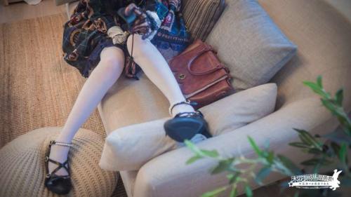 [木花琳琳是勇者]HolidayCollectionLolibraryVol.5[33P3V]-福利好好看
