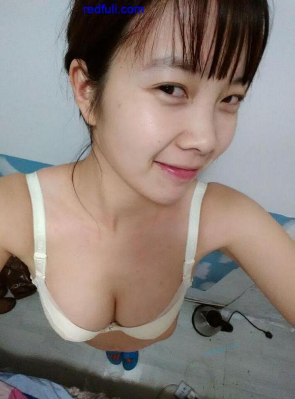 被男友视频聊天截图的小女生 开房自拍-福利好好看