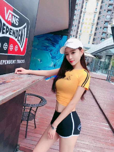 一路向西生哥动漫主题会所私钟性格豪爽的模特美眉一条龙服务1080P高清[1V]-福利好好看