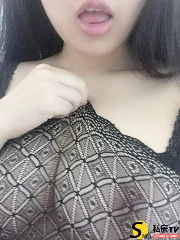 大学E奶妹子大秀身材私拍+情侣间的私密[1000P16V]-福利好好看