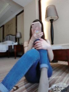 萌兰酱（萌小兔）马路深夜 牛仔裤 112P图片-福利好好看